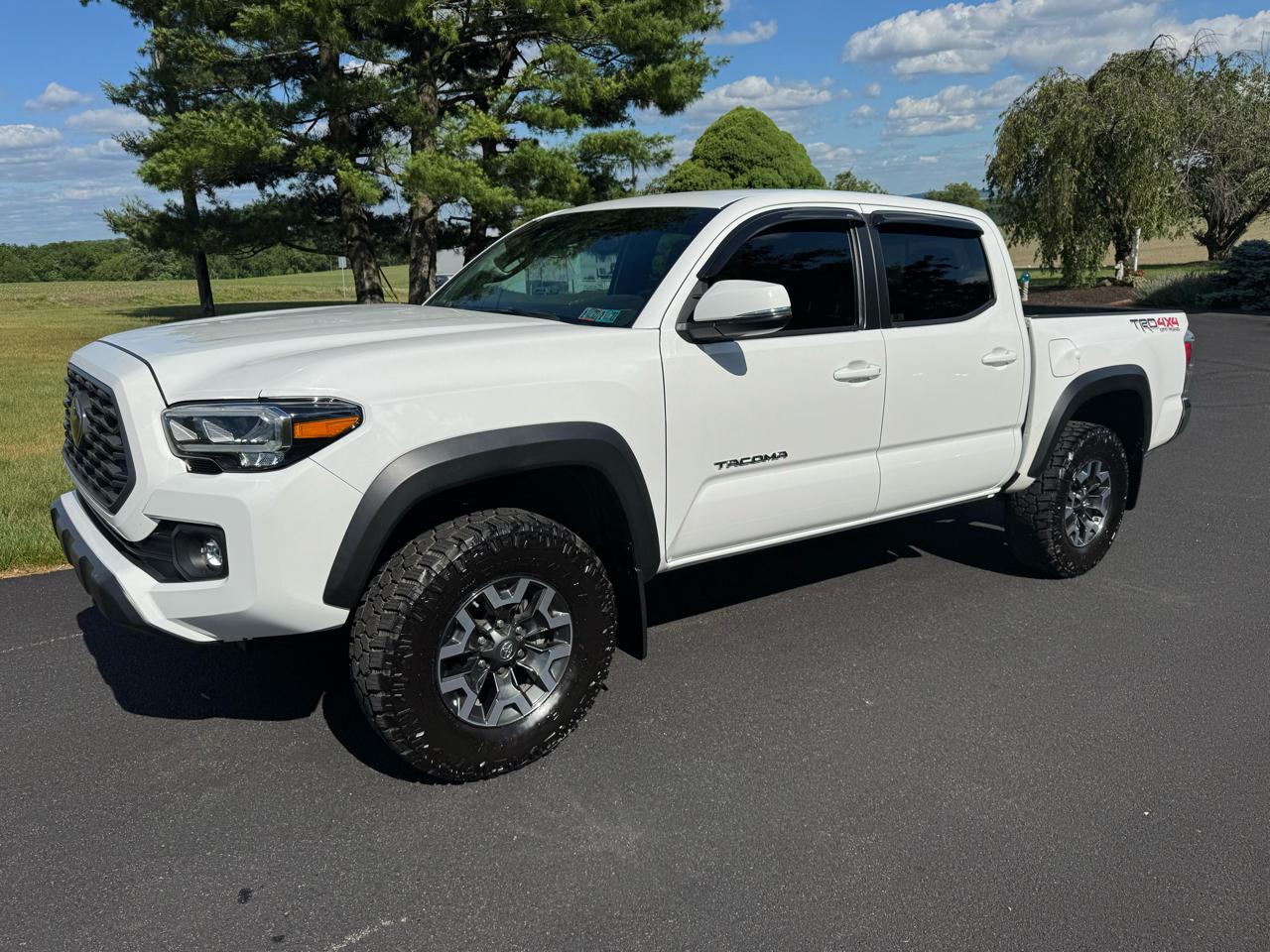 Toyota Tacoma 4WD TRD Off Road Double Cab 5' Bed V6 MT (Natl) 2020