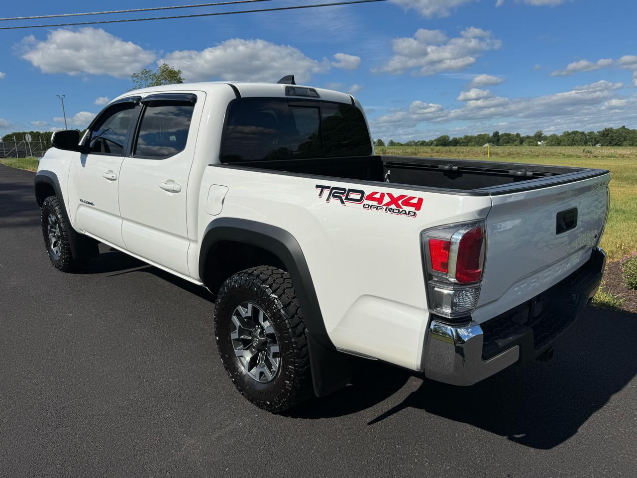 Toyota Tacoma 4WD TRD Off Road Double Cab 5' Bed V6 MT (Natl) 2020