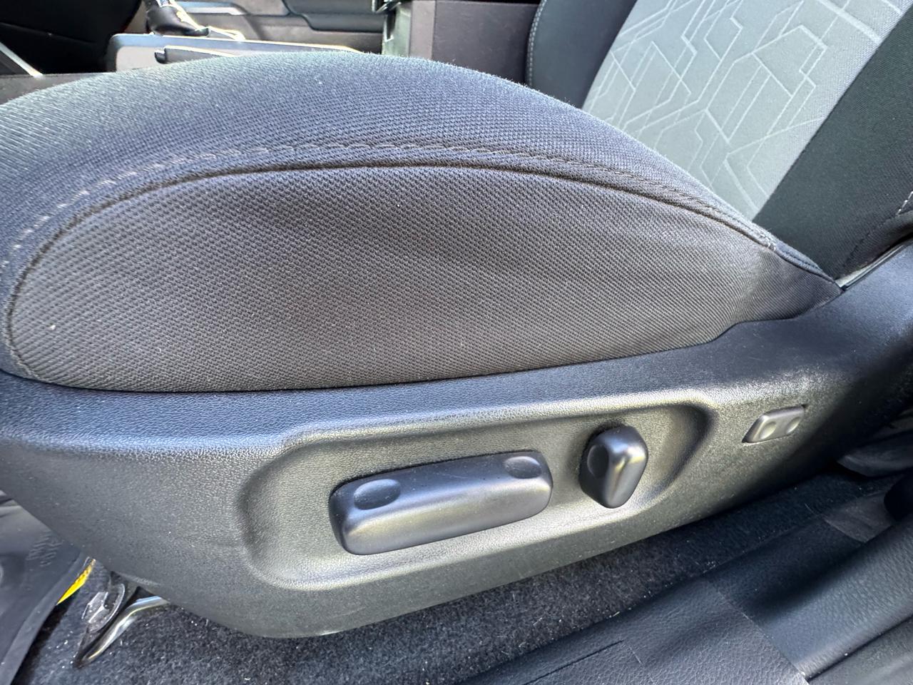 Toyota Tacoma 4WD TRD Off Road Double Cab 5' Bed V6 MT (Natl) 2020