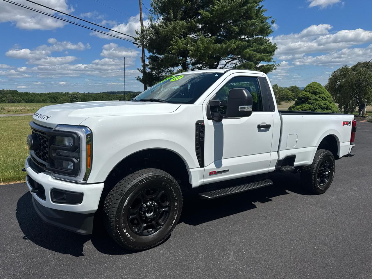 2023 Ford Super Duty F-350 SRW STX 4WD Reg Cab 8' Box