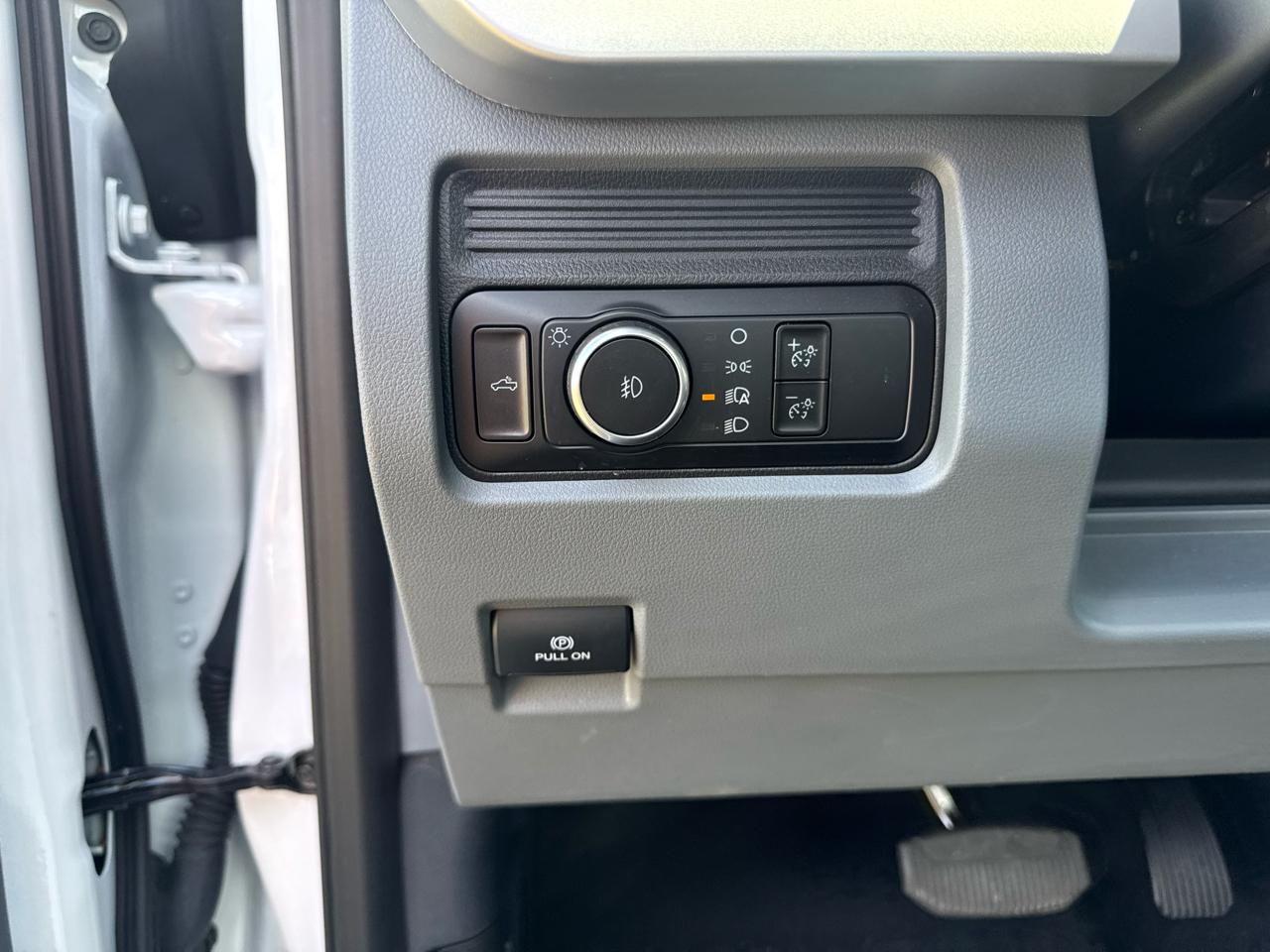 Ford Super Duty F-350 SRW  2023