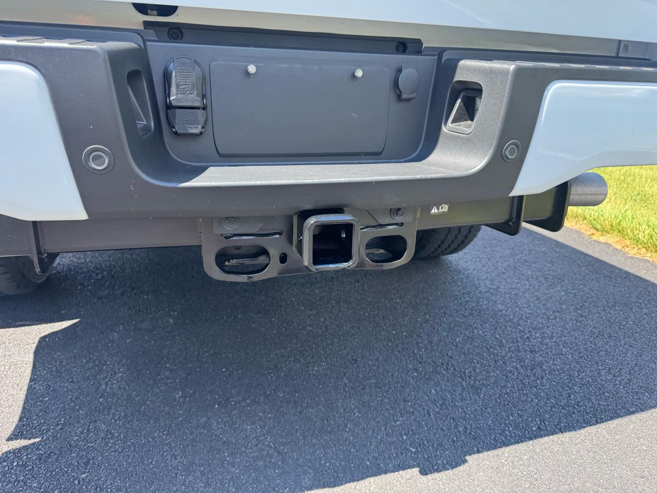 Ford Super Duty F-350 SRW  2023