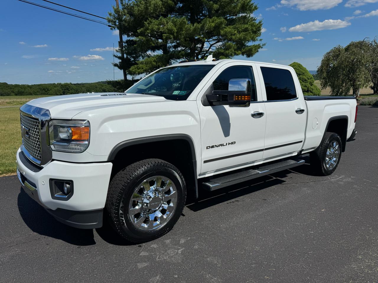GMC Sierra 2500HD 4WD Crew Cab 153.7" Denali 2016