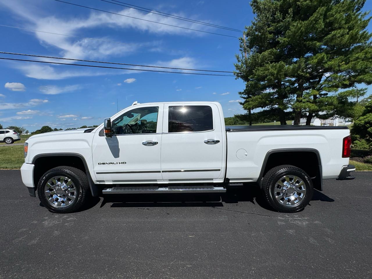 GMC Sierra 2500HD 4WD Crew Cab 153.7" Denali 2016