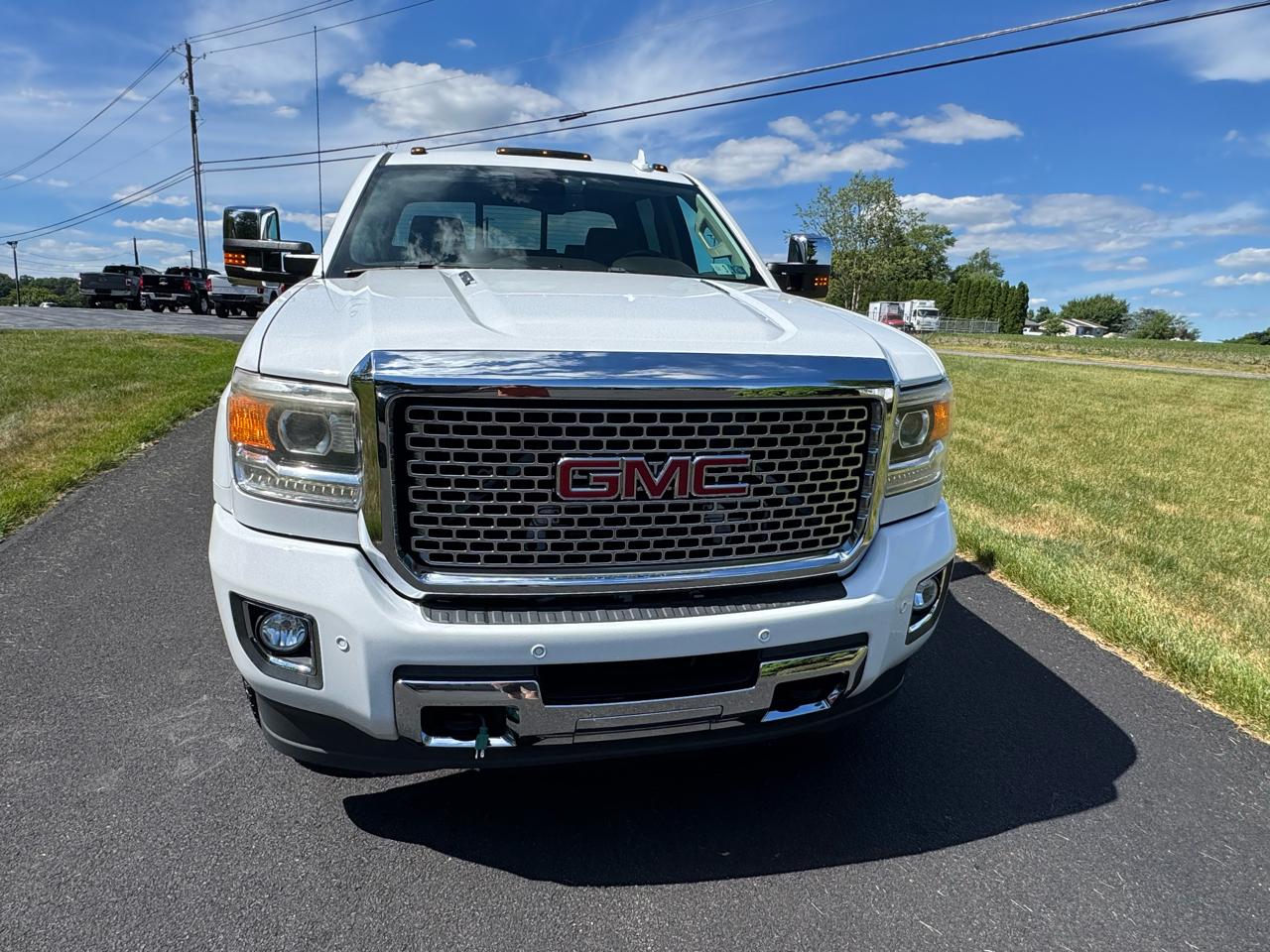 GMC Sierra 2500HD 4WD Crew Cab 153.7" Denali 2016