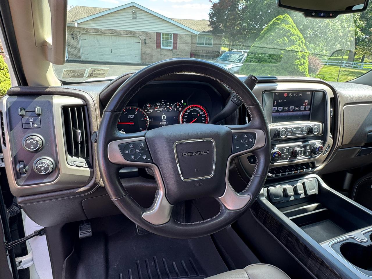 GMC Sierra 2500HD 4WD Crew Cab 153.7" Denali 2016