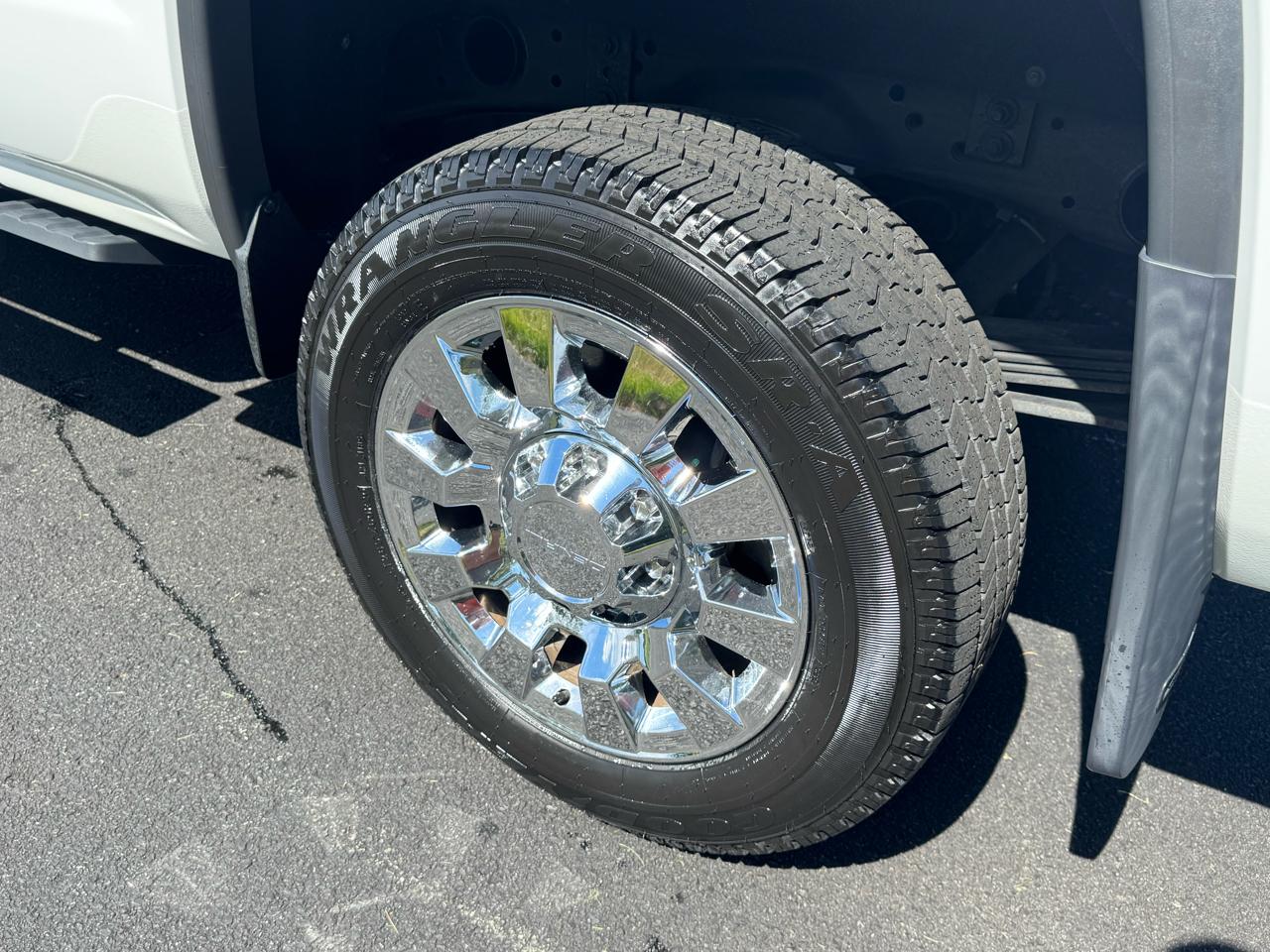 GMC Sierra 2500HD 4WD Crew Cab 153.7" Denali 2016