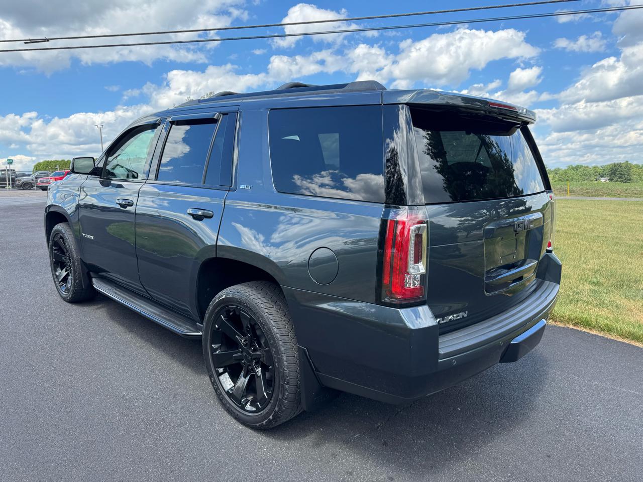 GMC Yukon 4WD 4dr SLT 2019