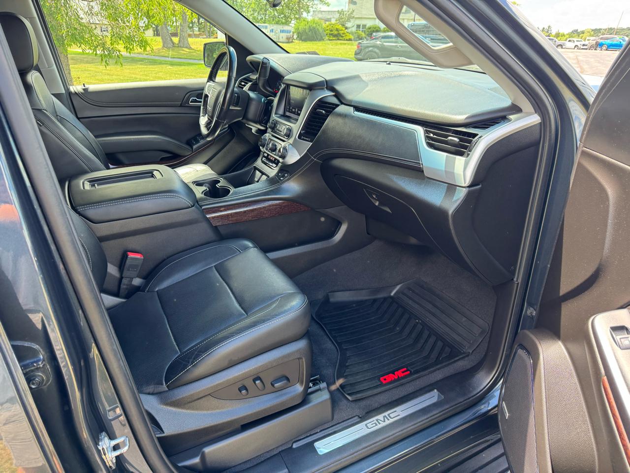 GMC Yukon 4WD 4dr SLT 2019