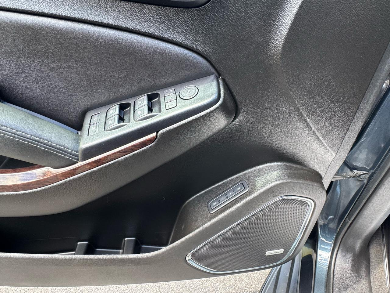 GMC Yukon 4WD 4dr SLT 2019