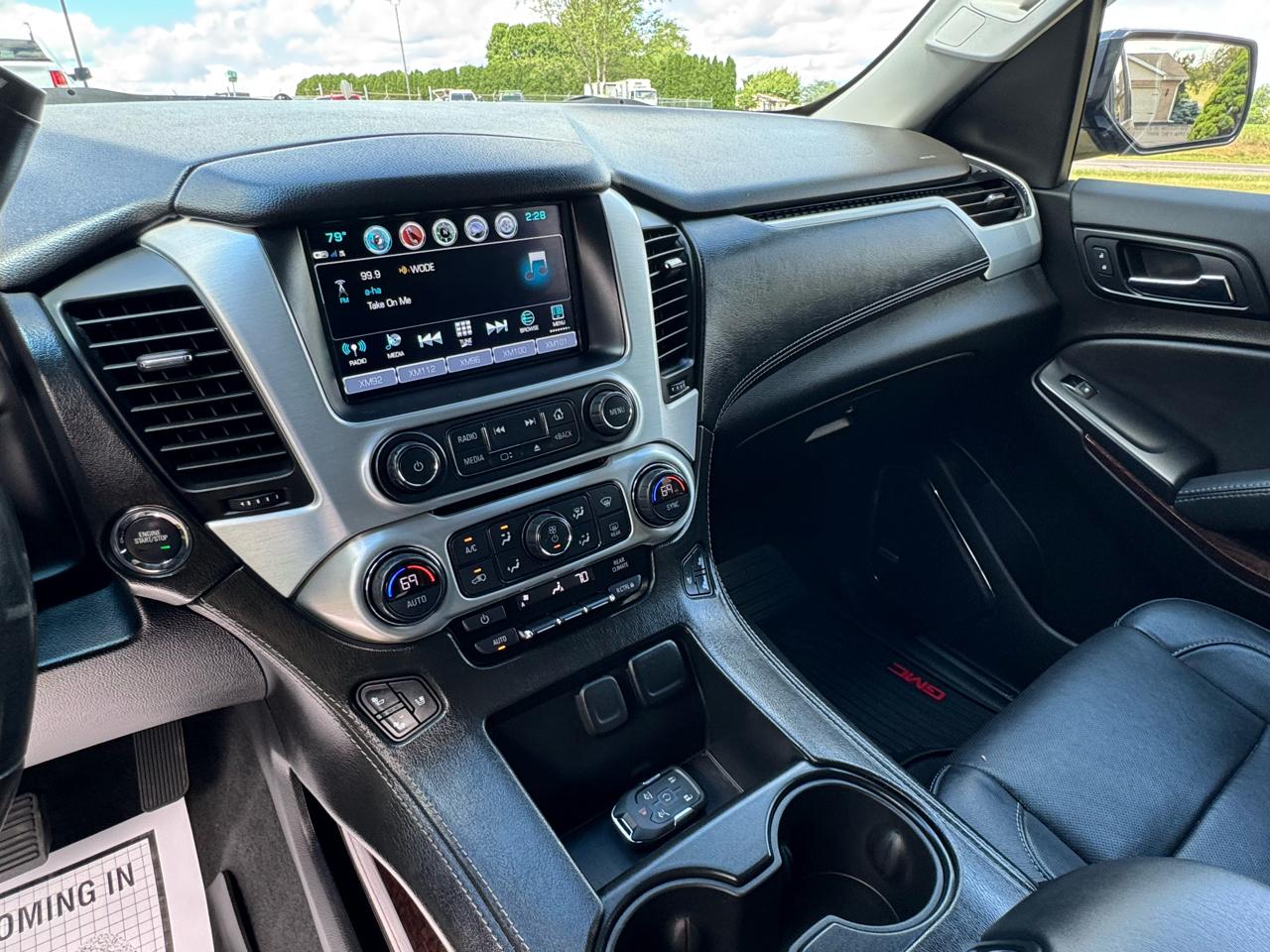 GMC Yukon 4WD 4dr SLT 2019
