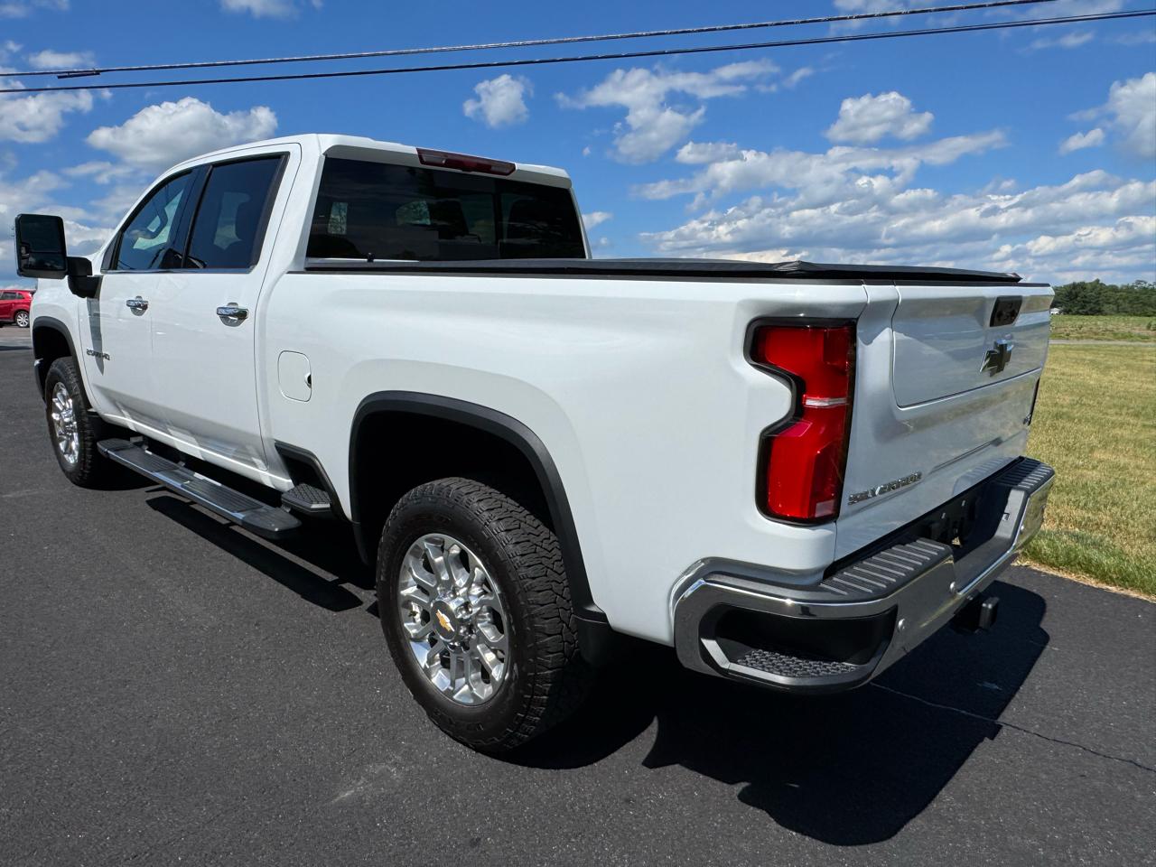Chevrolet Silverado 2500HD 4WD Crew Cab 159" LTZ 2024