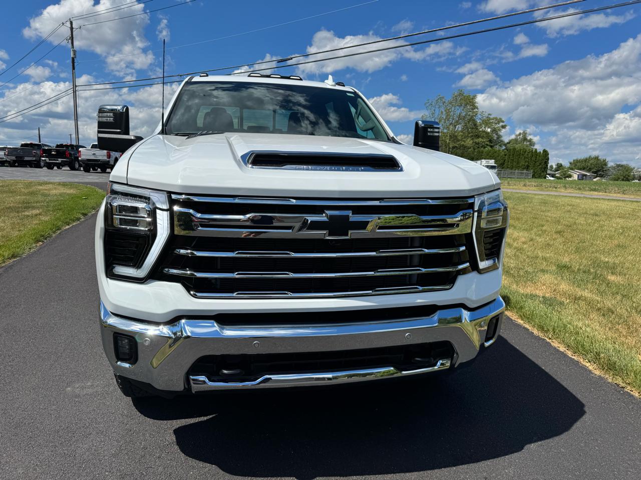Chevrolet Silverado 2500HD 4WD Crew Cab 159" LTZ 2024
