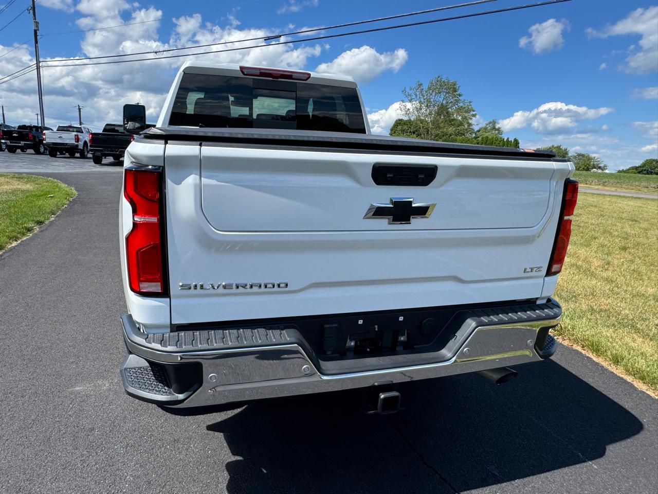Chevrolet Silverado 2500HD 4WD Crew Cab 159" LTZ 2024