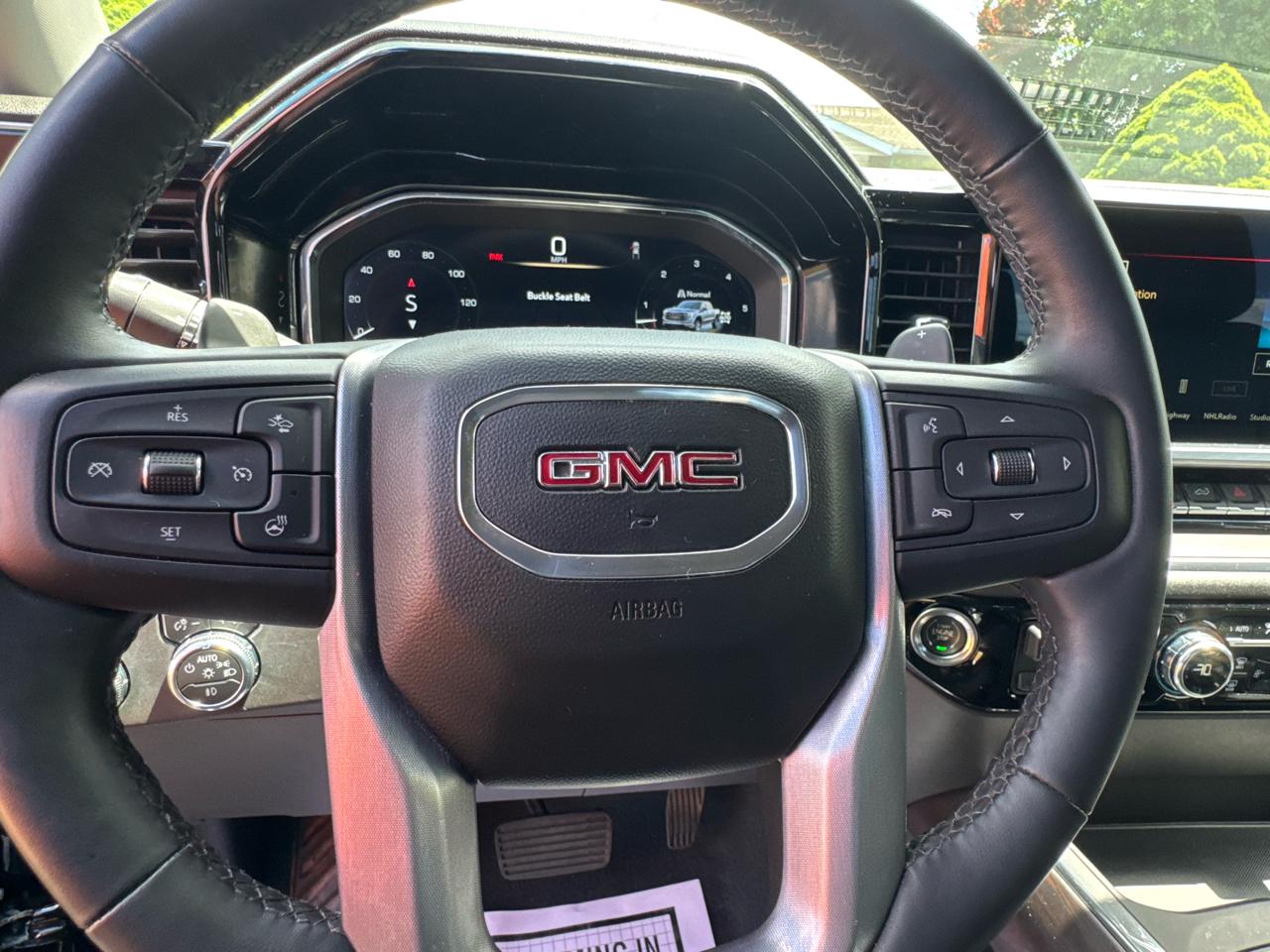 GMC Sierra 1500 4WD Crew Cab 147" SLT 2023