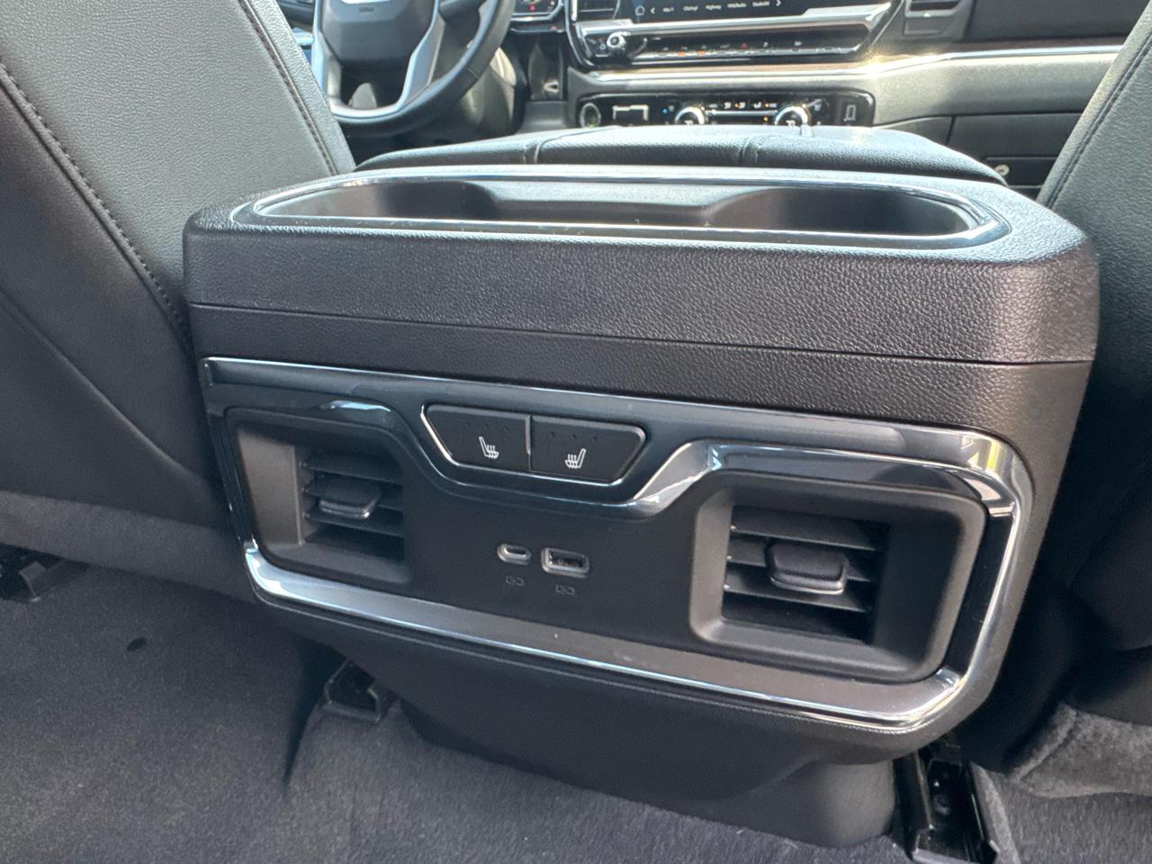 GMC Sierra 1500 4WD Crew Cab 147" SLT 2023