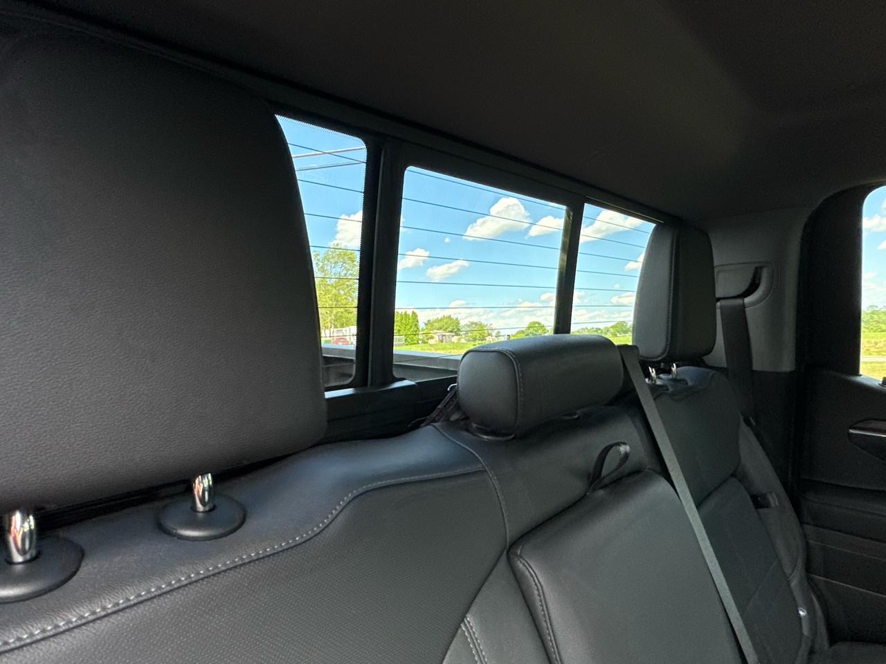 GMC Sierra 1500 4WD Crew Cab 147" SLT 2023