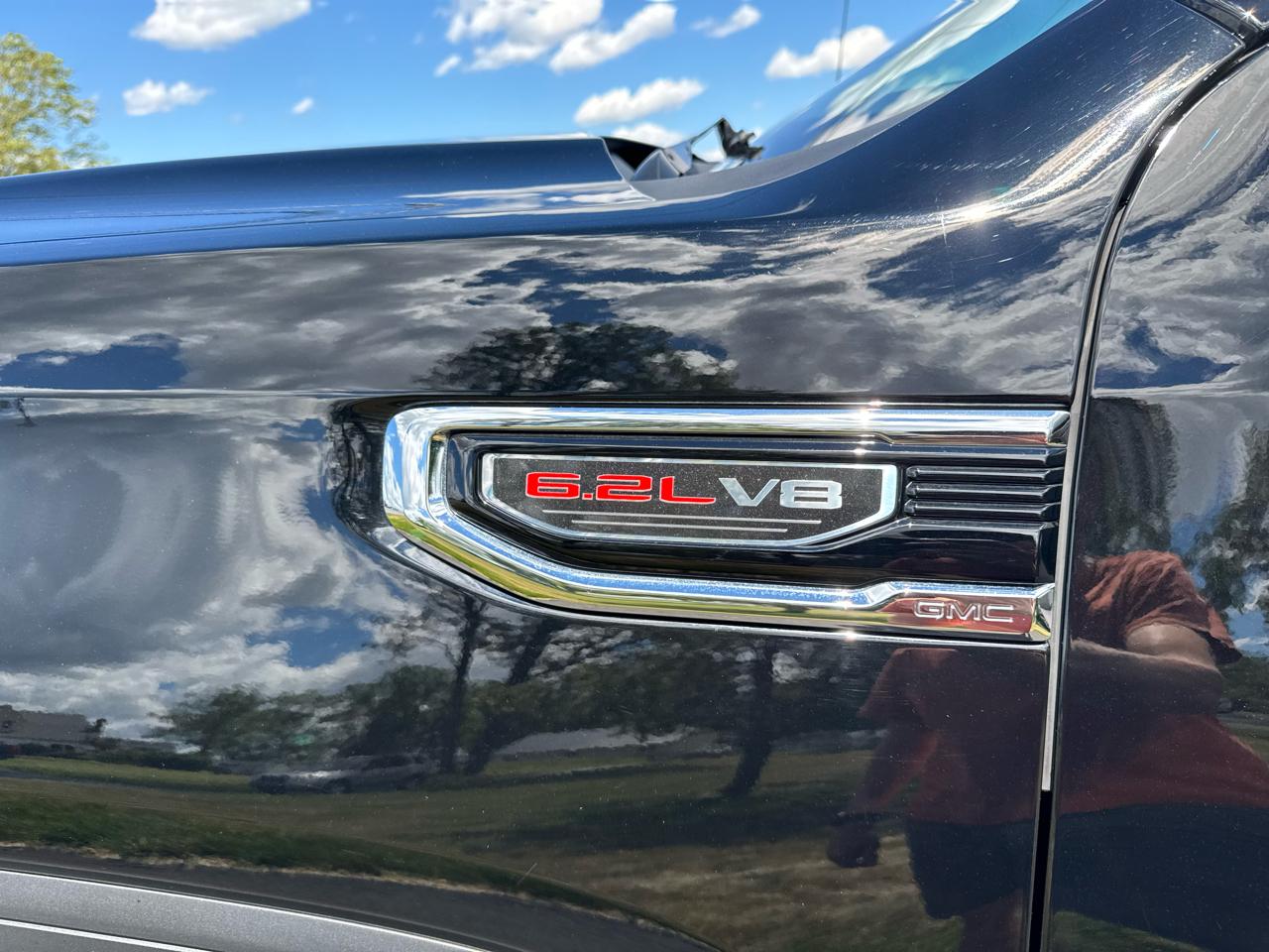 GMC Sierra 1500 4WD Crew Cab 147" SLT 2023