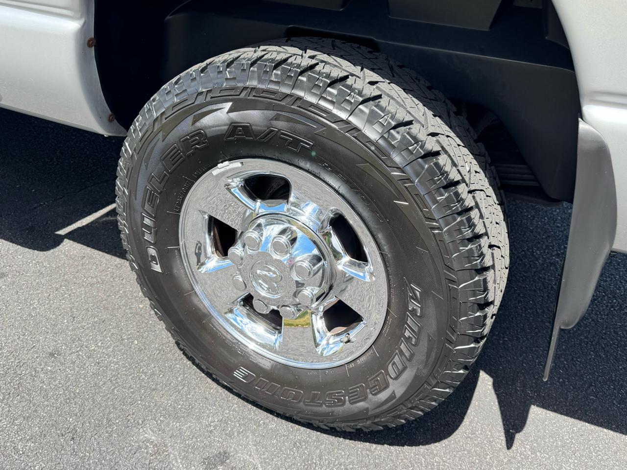 Dodge Ram 2500 4dr Quad Cab 140.5 4WD Laramie 2006