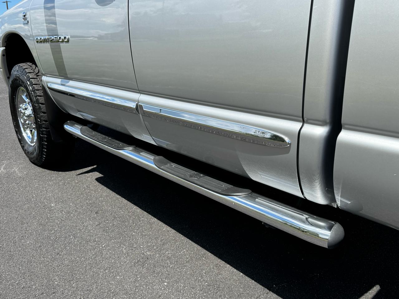 Dodge Ram 2500 4dr Quad Cab 140.5 4WD Laramie 2006