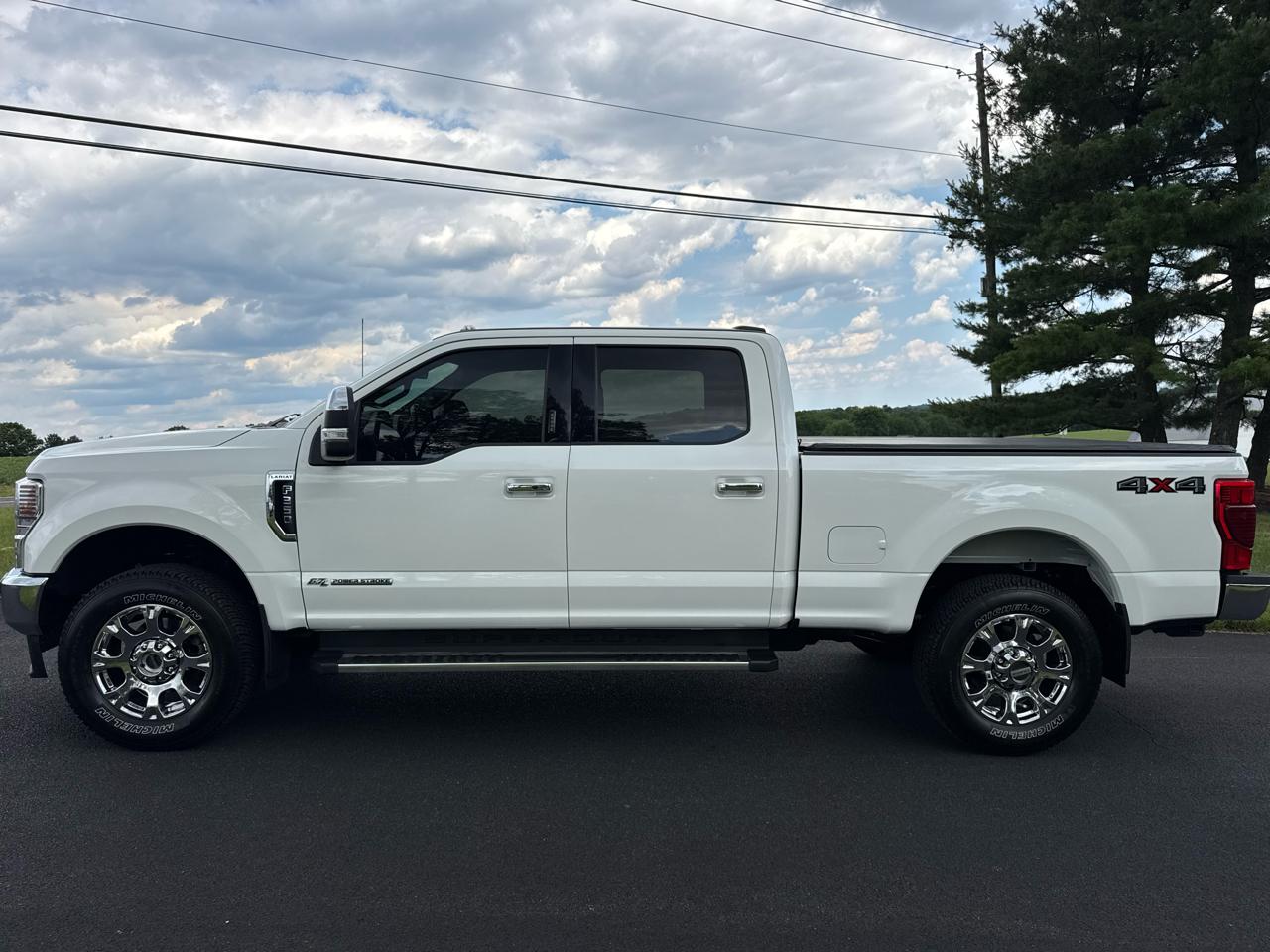 Ford Super Duty F-350 SRW  2022