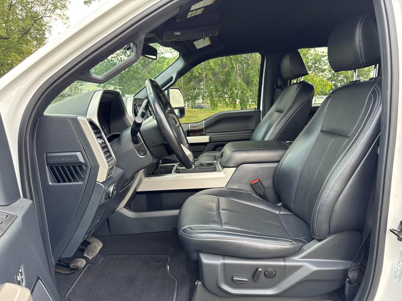 Ford Super Duty F-350 SRW  2022