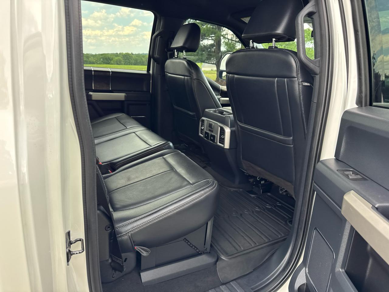 Ford Super Duty F-350 SRW  2022