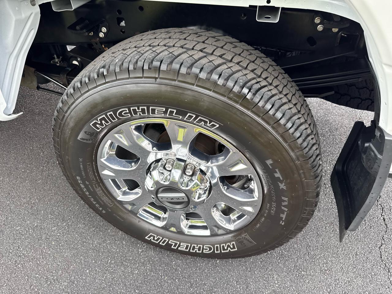 Ford Super Duty F-350 SRW  2022