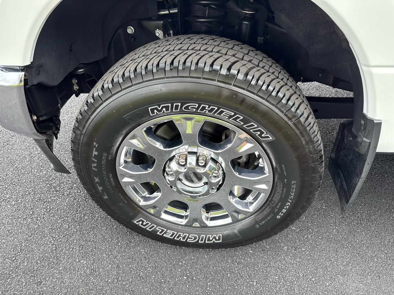 Ford Super Duty F-350 SRW  2022