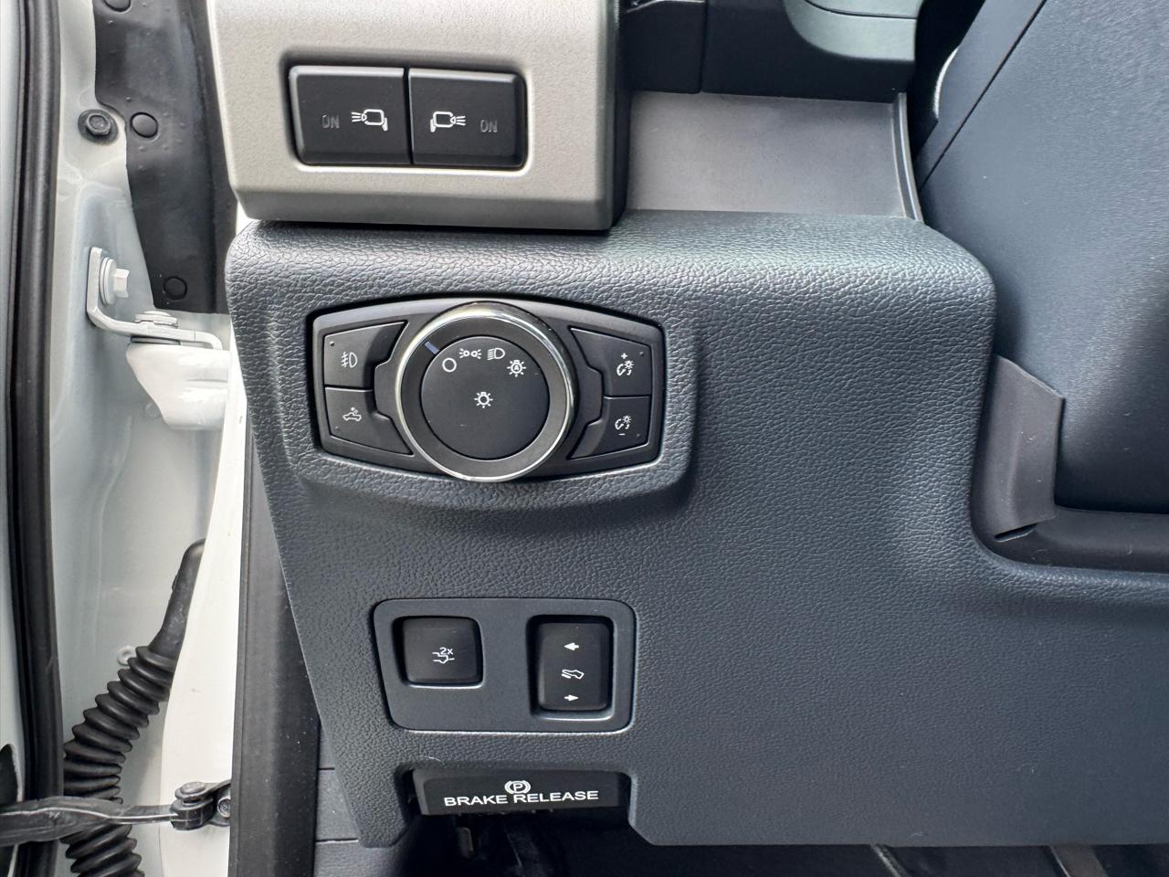 Ford Super Duty F-350 SRW  2022