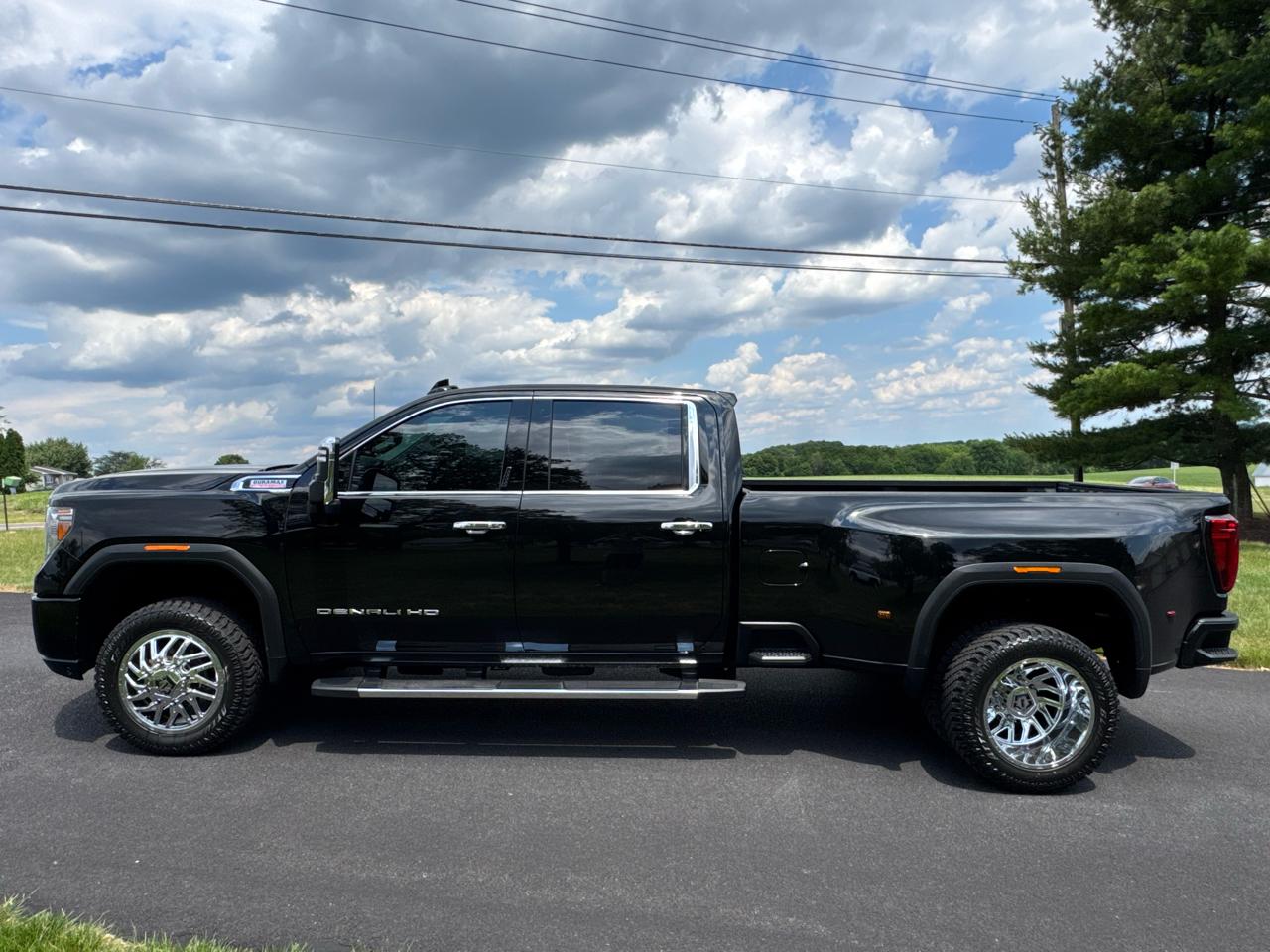 GMC Sierra 3500HD 4WD Crew Cab 172" Denali 2020