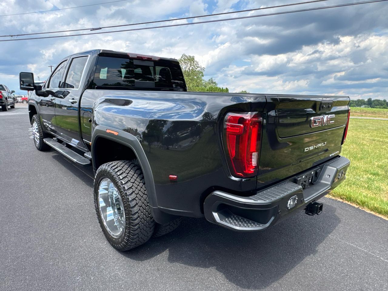 GMC Sierra 3500HD 4WD Crew Cab 172" Denali 2020