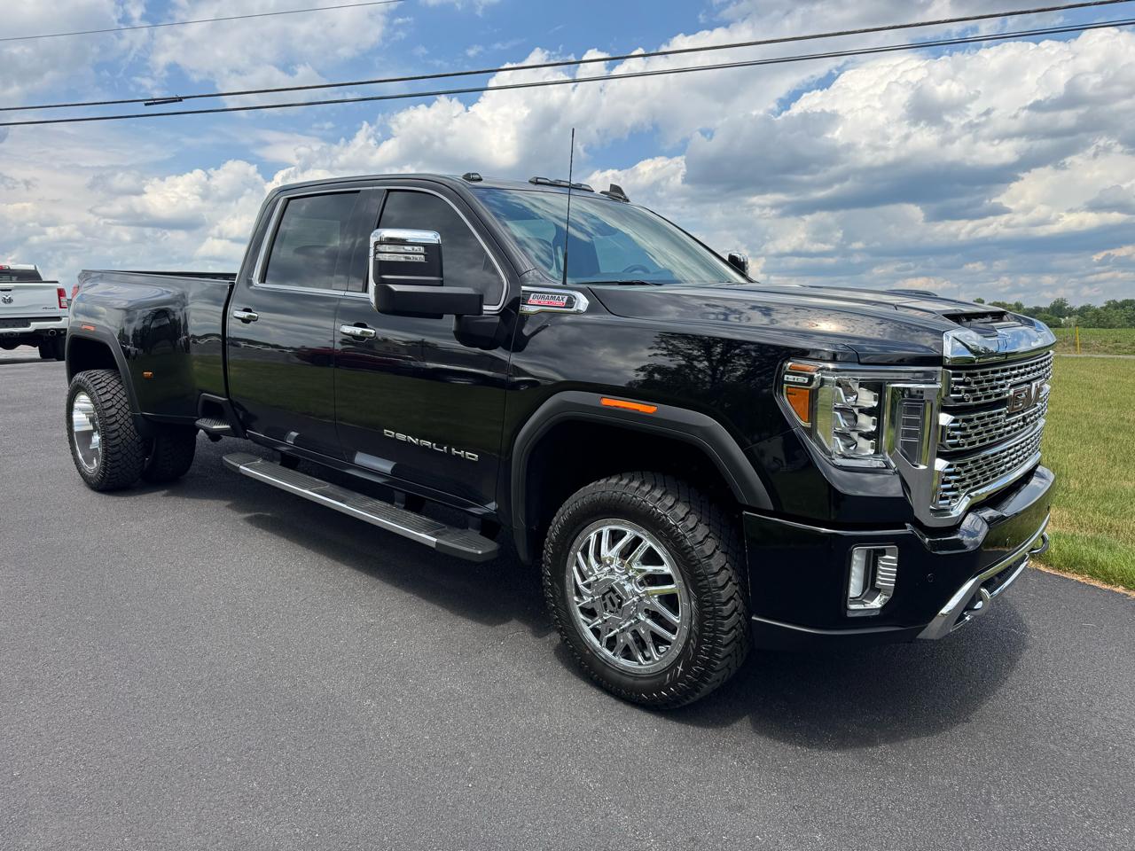 GMC Sierra 3500HD 4WD Crew Cab 172" Denali 2020