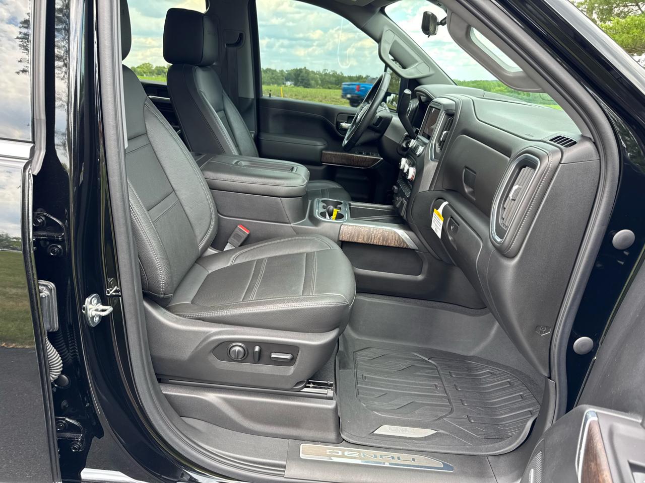 GMC Sierra 3500HD 4WD Crew Cab 172" Denali 2020