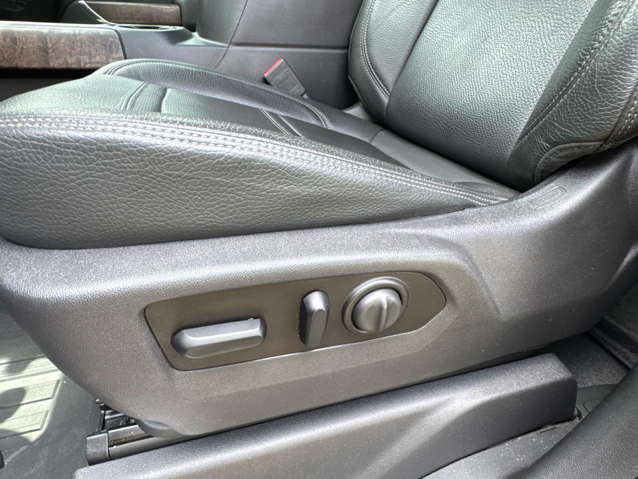 GMC Sierra 3500HD 4WD Crew Cab 172" Denali 2020
