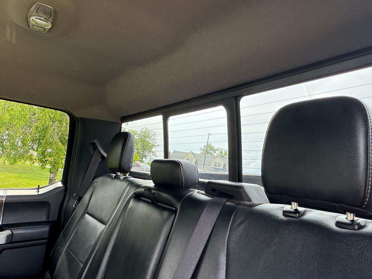 Ford Super Duty F-450 DRW Lariat 4WD Crew Cab 179" WB 60" CA 2019