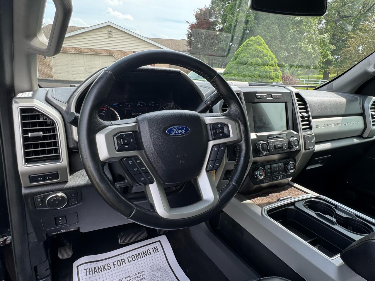 Ford Super Duty F-450 DRW Lariat 4WD Crew Cab 179" WB 60" CA 2019