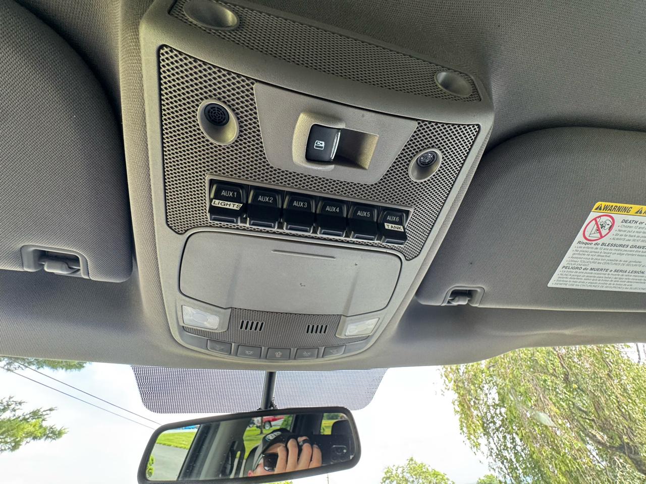 Ford Super Duty F-450 DRW Lariat 4WD Crew Cab 179" WB 60" CA 2019