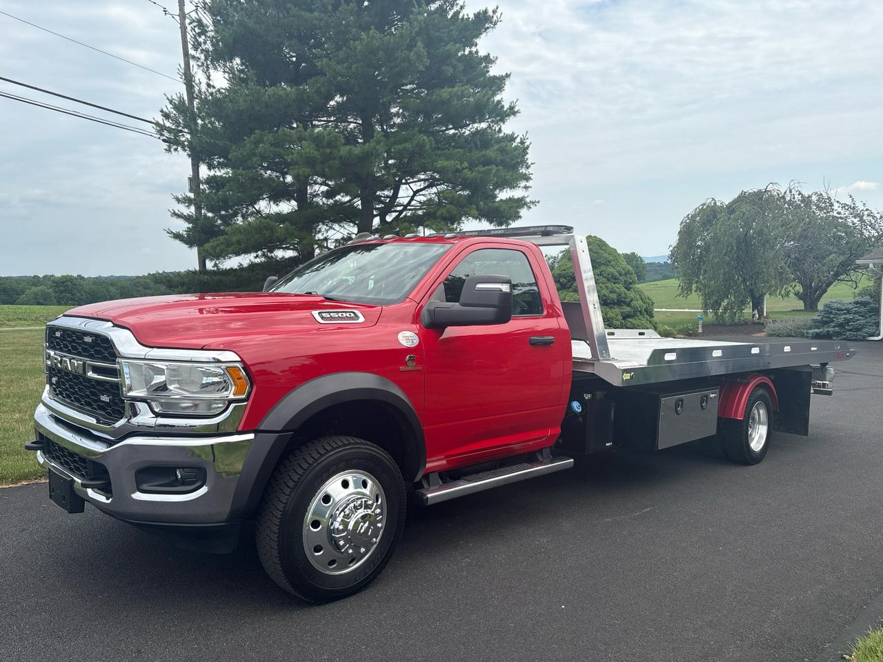 2024 RAM 5500 Tradesman 4X4 Reg Cab LWB DRW 205" WB's photo