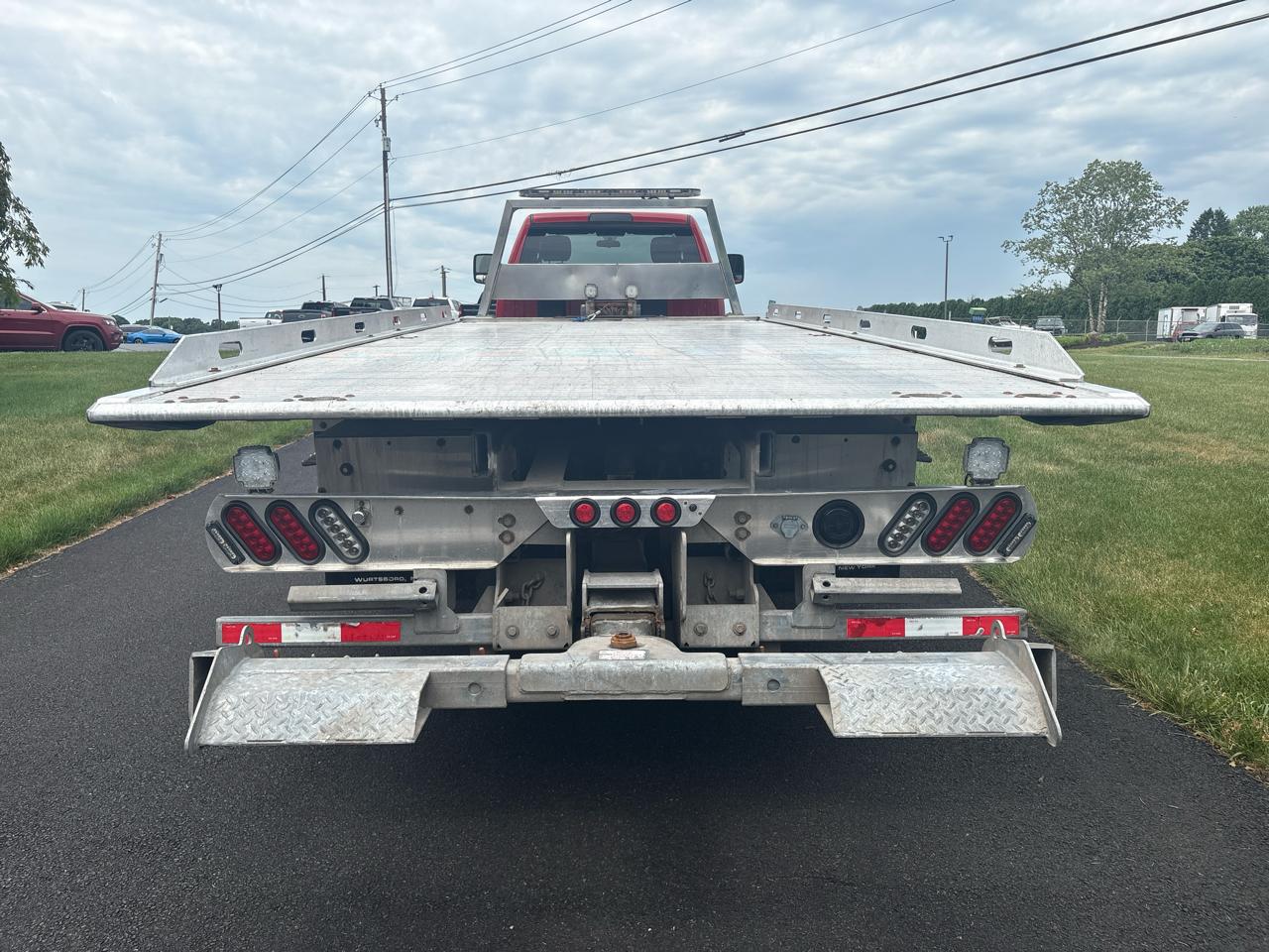 RAM 5500 Chassis Cab Tradesman 4x4 Reg Cab 120" CA 204.5" WB 2024