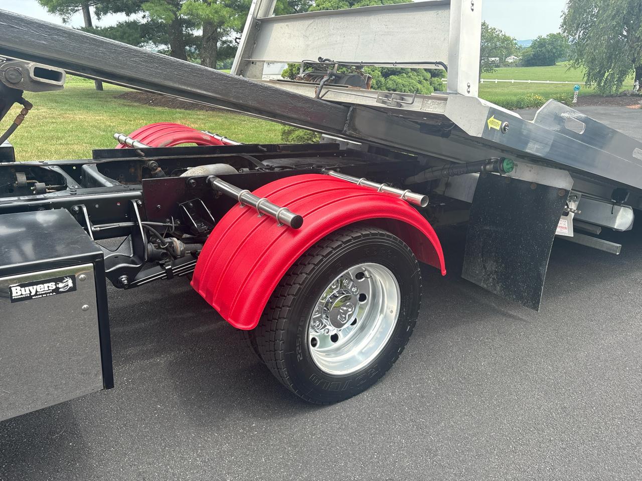 RAM 5500 Chassis Cab Tradesman 4x4 Reg Cab 120" CA 204.5" WB 2024