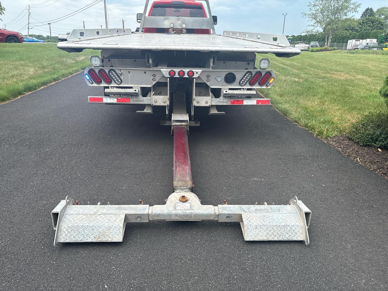 RAM 5500 Chassis Cab Tradesman 4x4 Reg Cab 120" CA 204.5" WB 2024