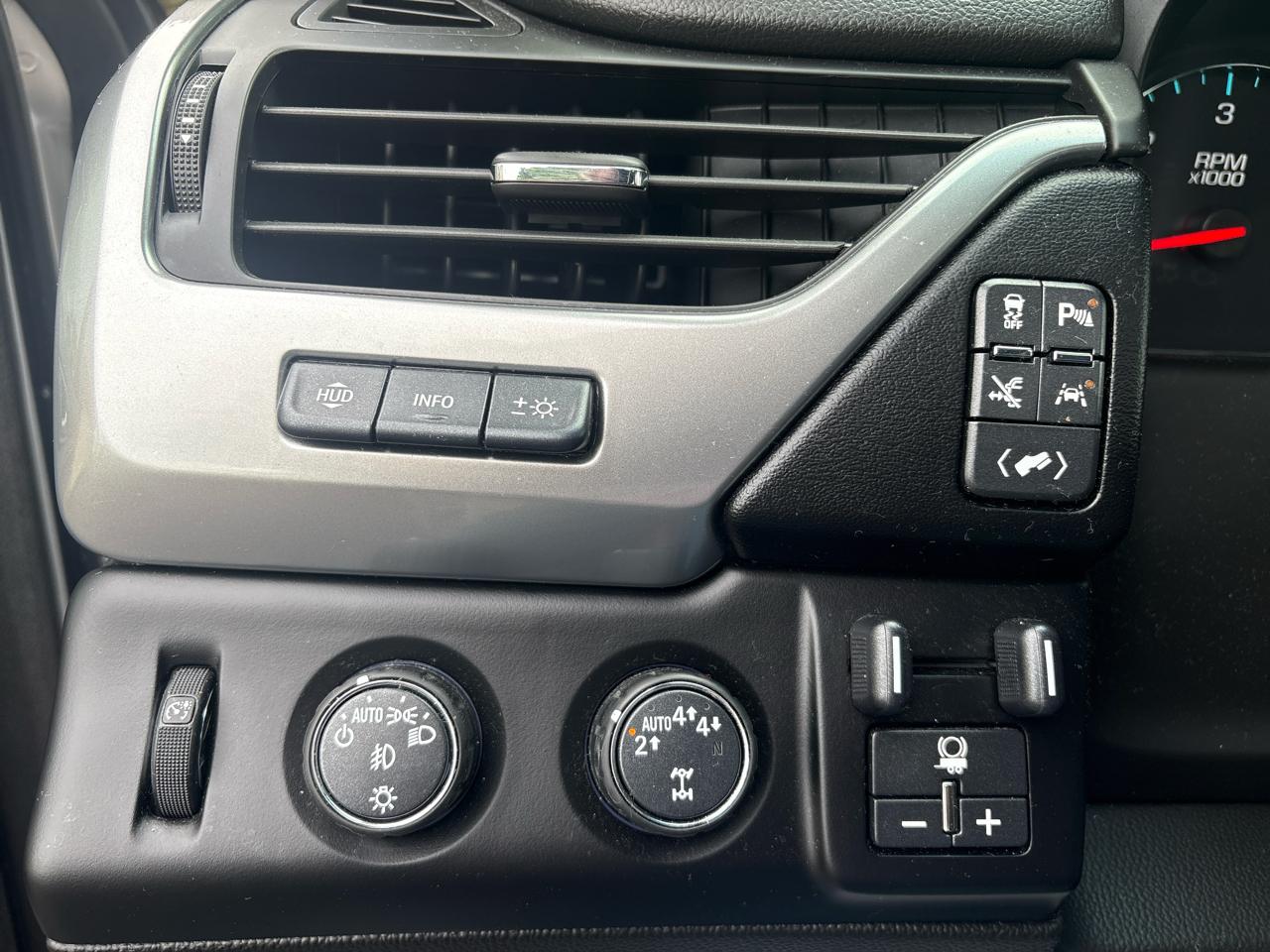 Chevrolet Suburban 4WD 4dr 1500 Premier 2019