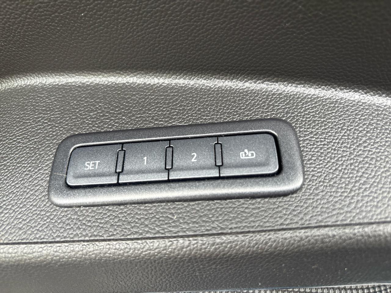 Chevrolet Suburban 4WD 4dr 1500 Premier 2019
