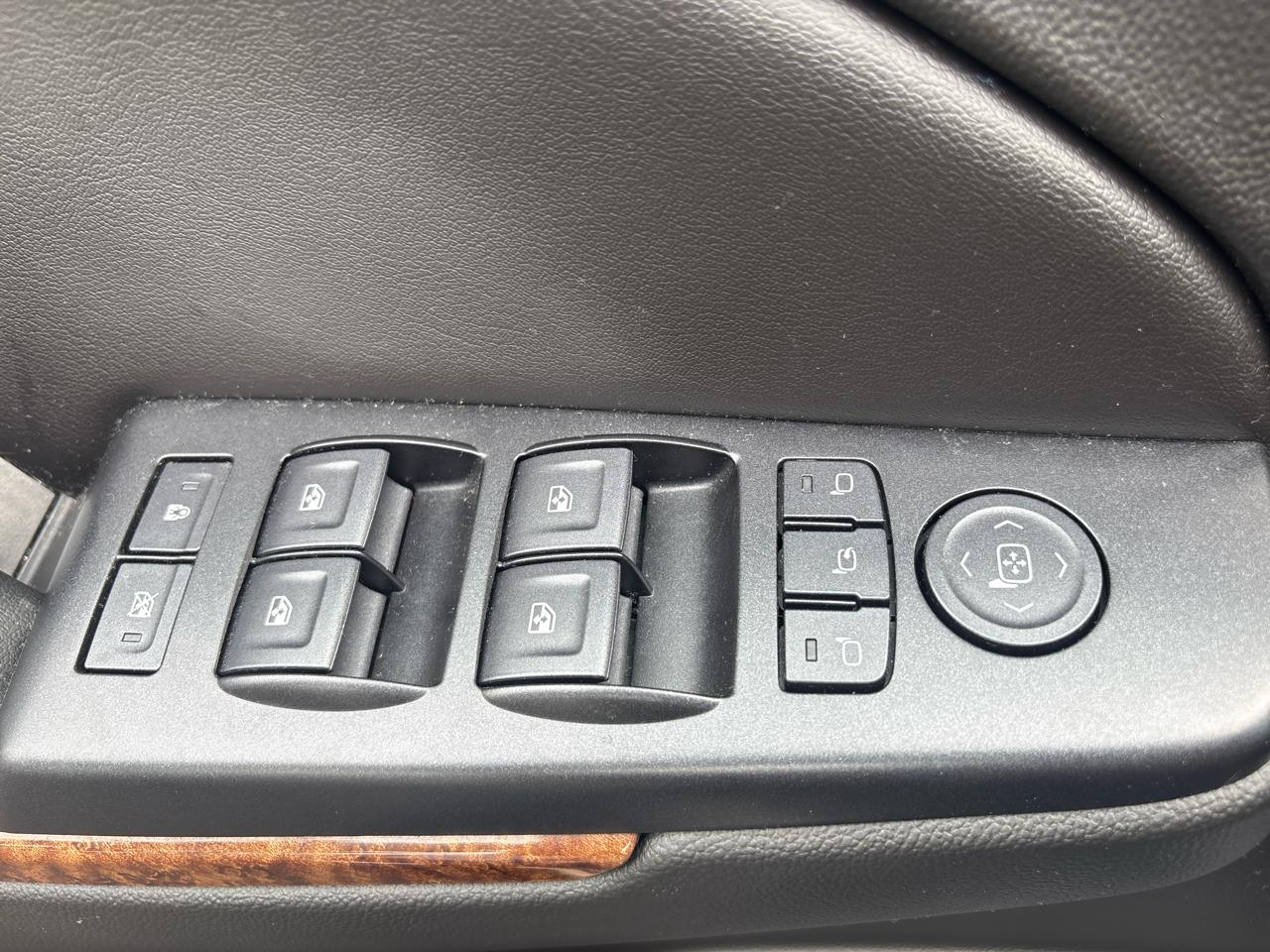 Chevrolet Suburban 4WD 4dr 1500 Premier 2019