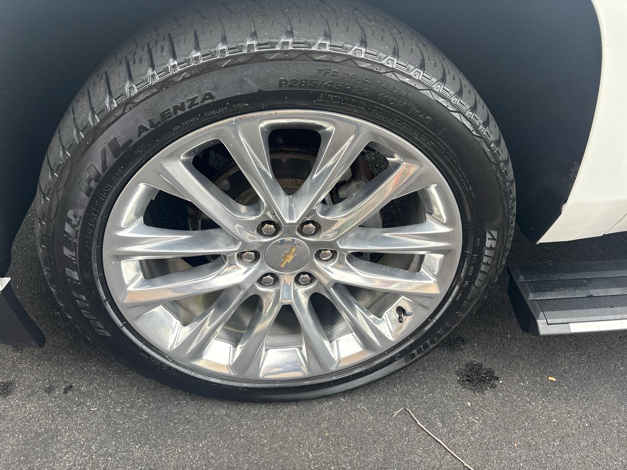Chevrolet Suburban 4WD 4dr 1500 Premier 2019