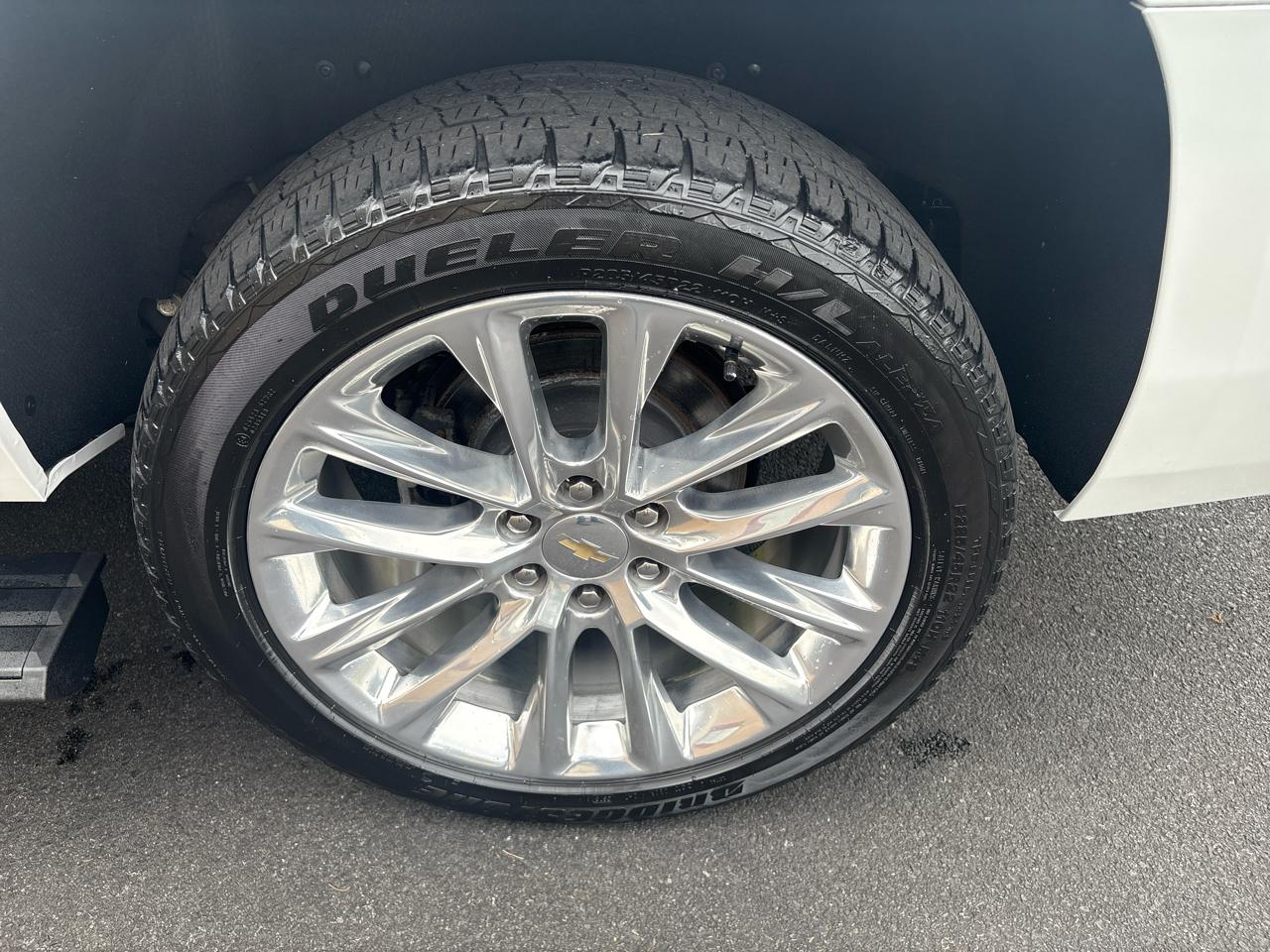 Chevrolet Suburban 4WD 4dr 1500 Premier 2019