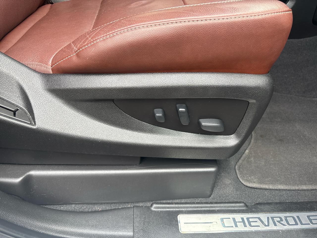 Chevrolet Suburban 4WD 4dr 1500 Premier 2019
