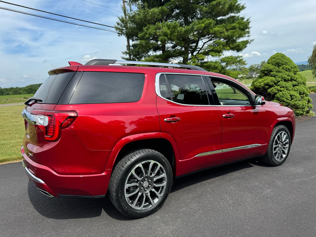 GMC Acadia AWD 4dr Denali 2020
