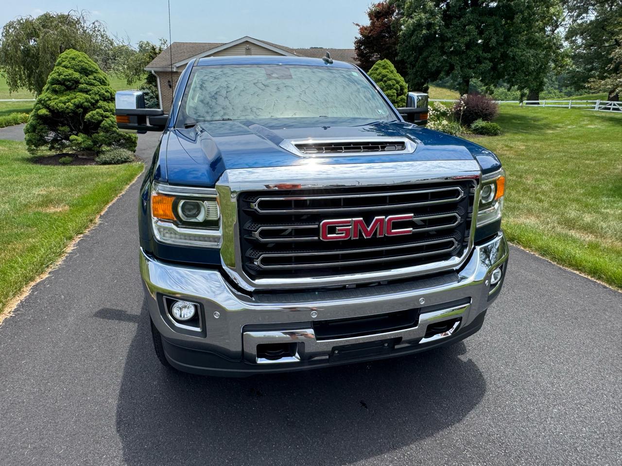 GMC Sierra 2500HD 4WD Crew Cab 167.7" SLT 2017